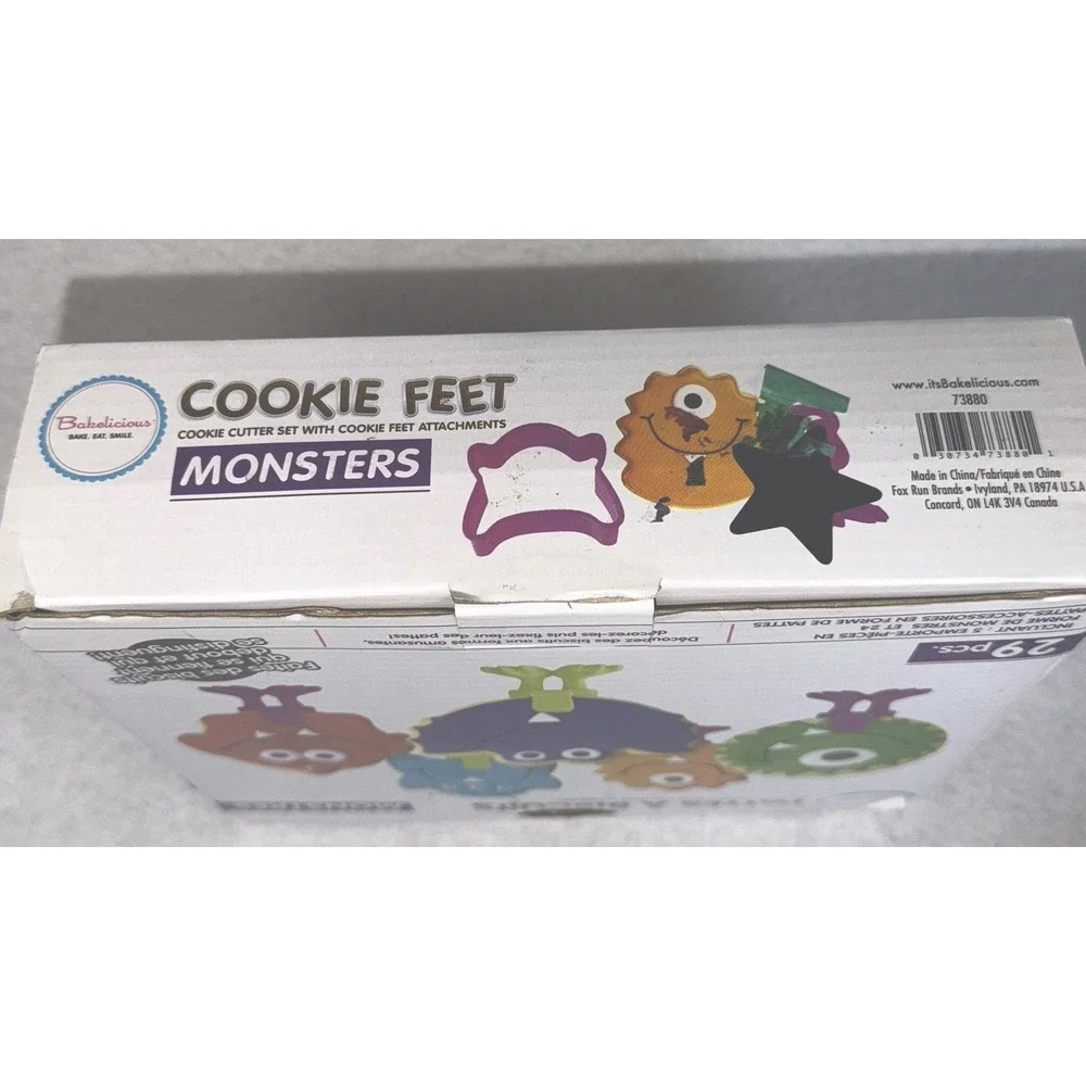 Bakelicious‎ Cookie Feet Monsters Cookie Cutter Set 29 Pc New Open Box Halloween